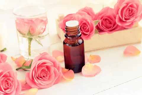 تصویر 2 از گلاب عطر سازی با خلوص طبیعی و رایحه غنی